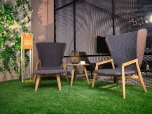 Artificial Flowers & Grass (7)