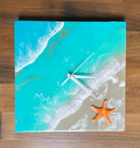 Resin Clocks (20)