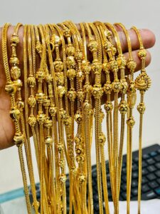 Chains (1)