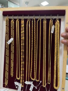 Chains (7)