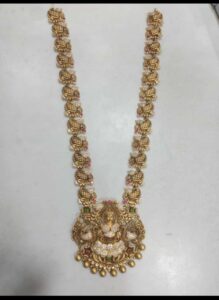 Necklaces (6)