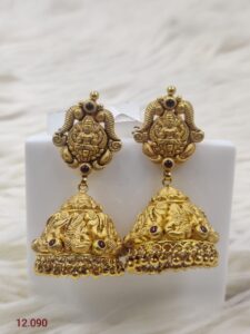 Stud Drops (4)
