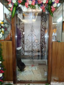 Pooja room glass door